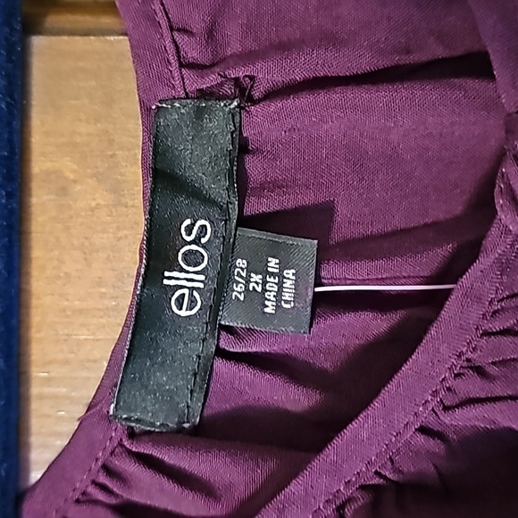 Top - Picture 3 of 8